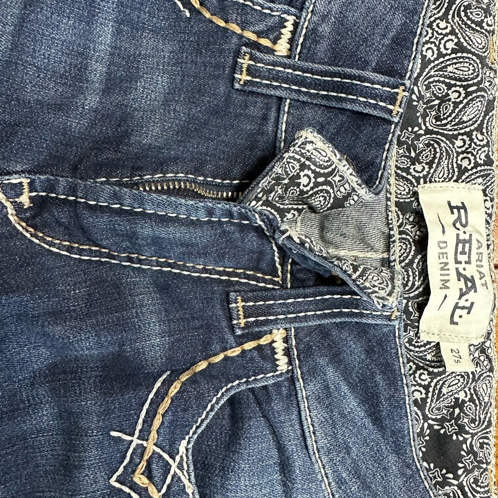 Ariat R.E.A.L boot cut denim jeans size 6x30 brand new never worn